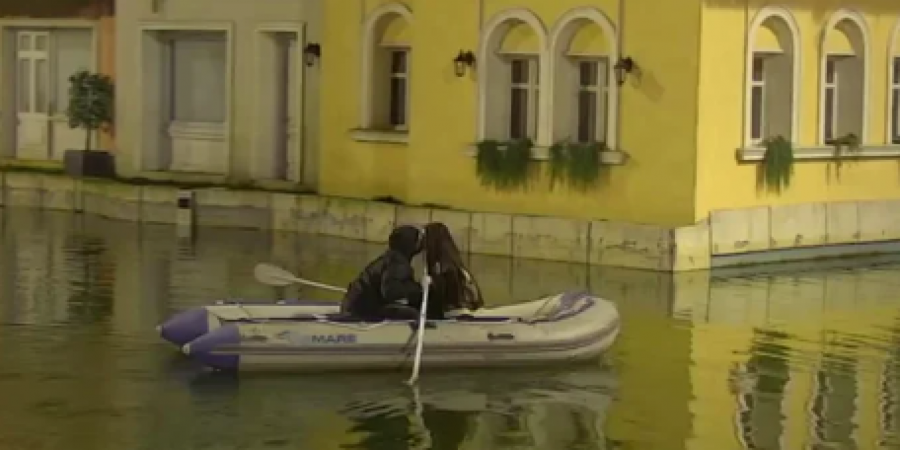 MNOGO ME JE SRAMOTA Anđela zamolila Zvezdana da od zadrugara sakriju da su u vezi