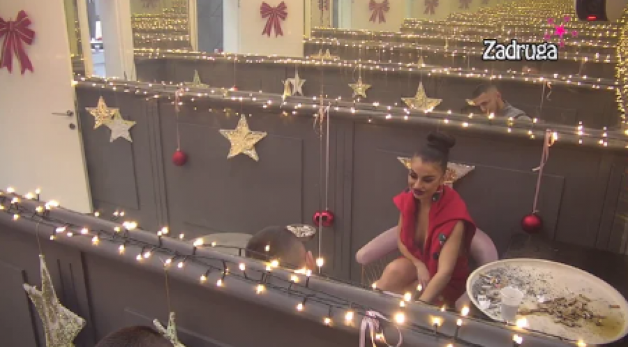 MARKU ISPALE OČI Stefanović odveo Grujićevu sa žurke, pa joj održao lekciju o oblačenju