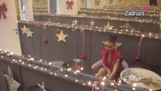 MARKU ISPALE OČI Stefanović odveo Grujićevu sa žurke, pa joj održao lekciju o oblačenju