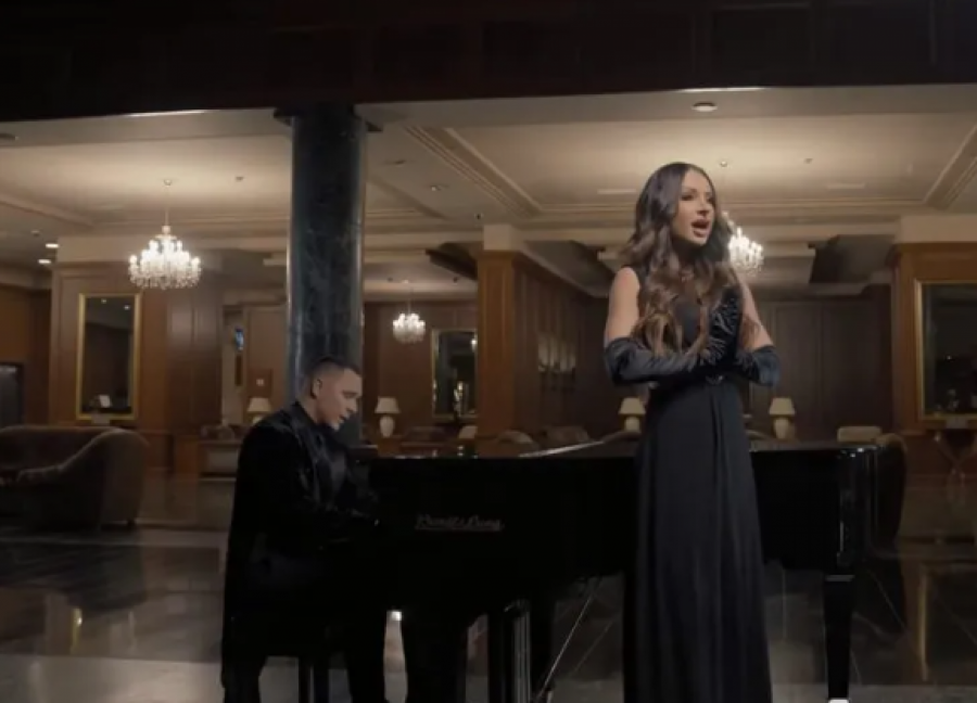 ODUŠEVILI JAVNOST Emrah i Katarina poklonili fanovima novu pesmu (VIDEO)