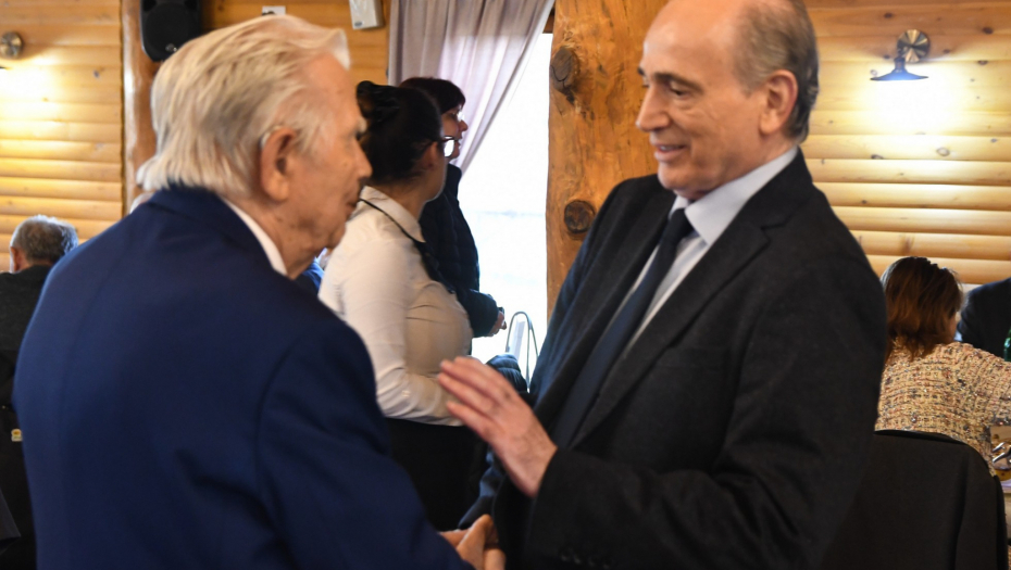 VELIKA ČAST Ministar Krkobabić dobitnik posebnog Priznanja za doprinos razvoju zadrugarstva