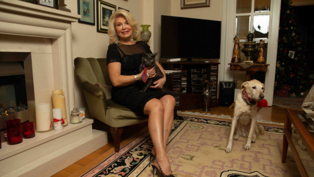 SUZANA MANČIĆ SLAVI ARANĐELOVDAN Voditeljka poslala jaku poruku, a evo i zbog čega se odrekla očeve slave