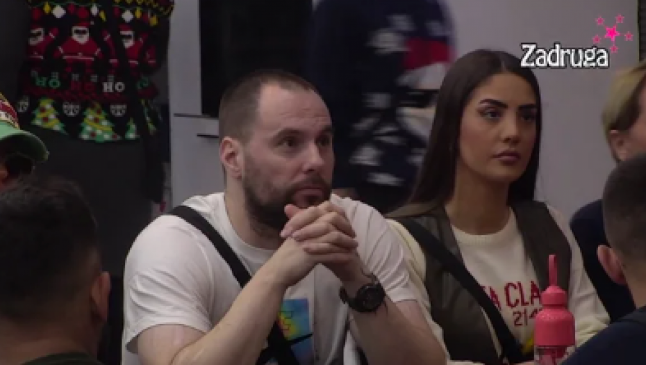 ŠOKANTNA ISPOVEST ZVEZDANA SLAVNIĆA NAKON DUGE ĆUTNJE Raskrinkao Kačavendu, urnisao Bebicu, uništio Janjuša, a ovaj gej učesnik mu se dopada!