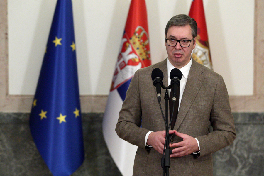 PREDSEDNIK VUČIĆ IZNEO JASAN STAV: Molim da batinaše sklanjaju!