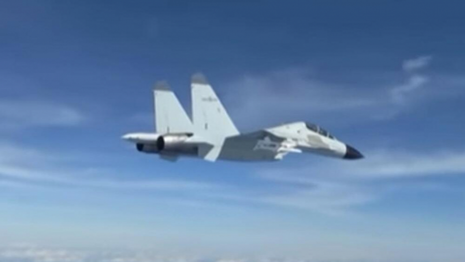 PEKING OGORČEN Američki vojni avion proleteo kroz Tajvanski moreuz
