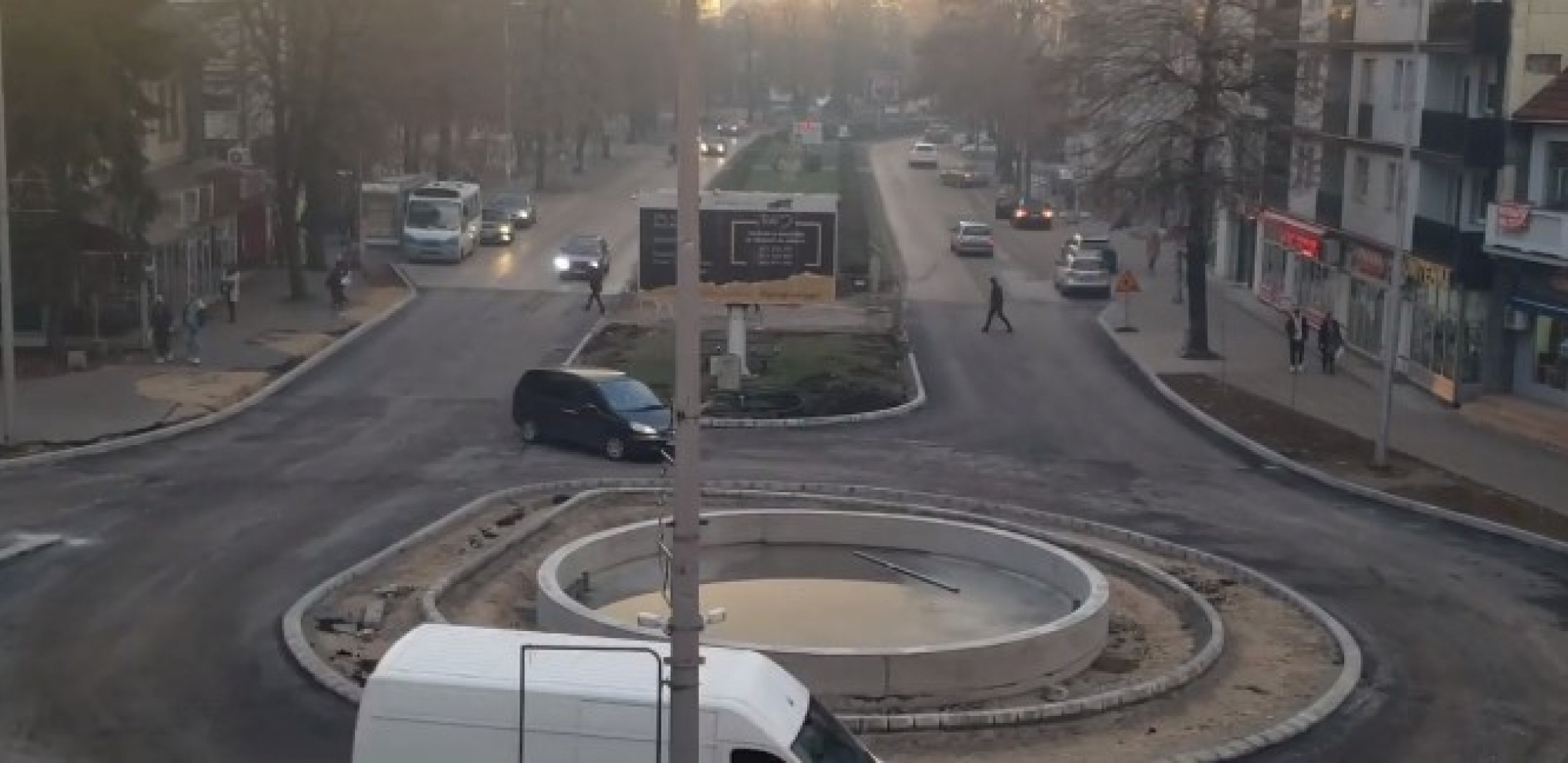 VOZAČI NA ISPITU! Otvoren kružni tok u Tesliću, a onda je usledio šokantan video (VIDEO)