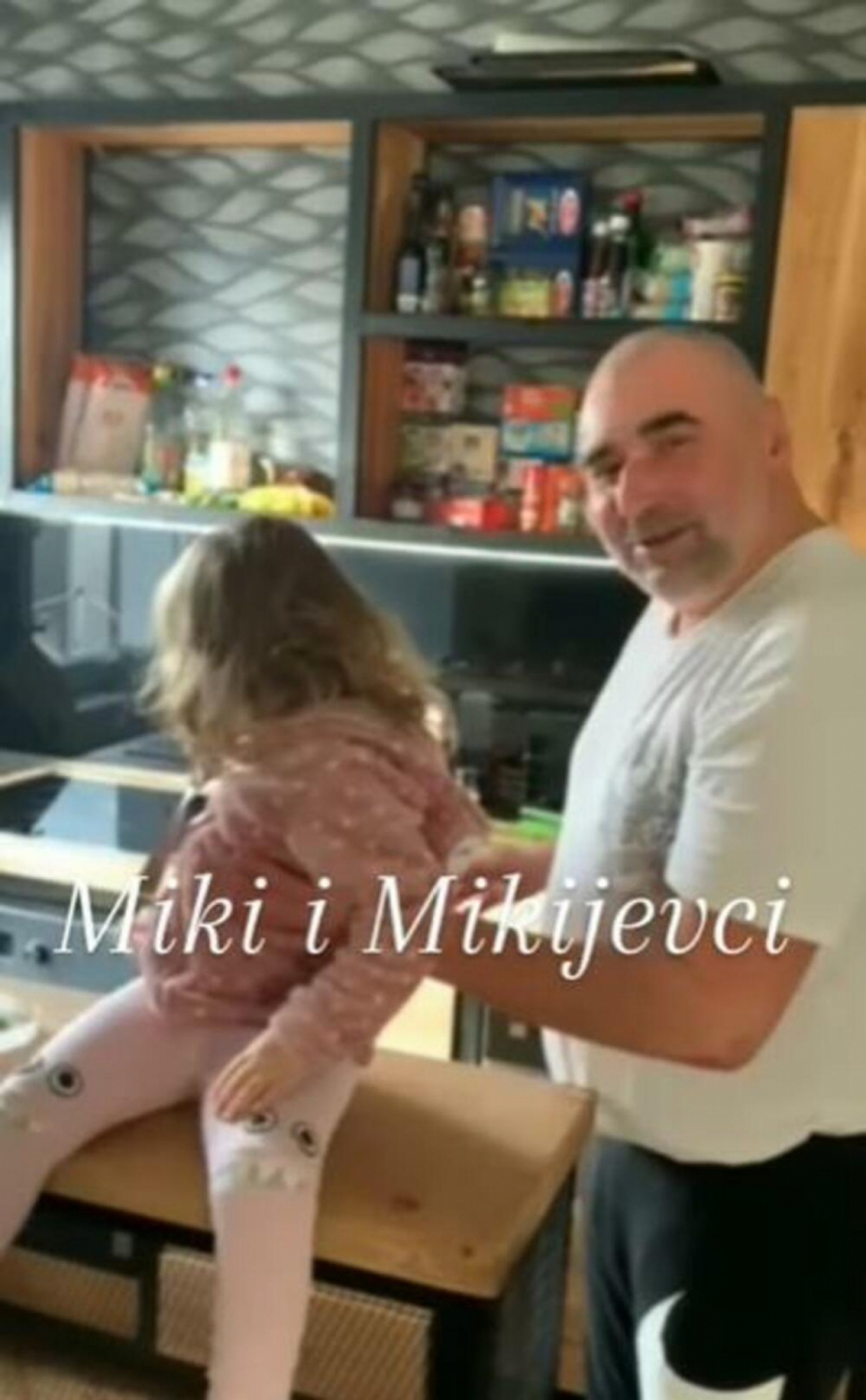 OTKRIVENO! Evo šta radi Miki Đuričić nakon što je napustio Zadrugu 6 (FOTO)
