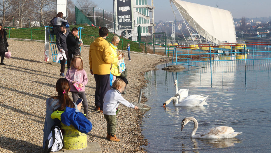 KAKVO ĆE VREME BITI ZA 1. MAJ I USKRS? Azorski anticiklon donosi nam zahlađenje, a evo šta kaže prognoza za praznike