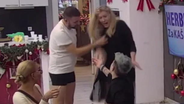 SRAMNO PONAŠANJE  Mikica Bojanić zaboravio da je oženjen, SPOPADAO CIMERKU I DODIRIVAO JOJ GRUDI