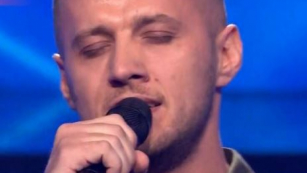 PSOVAO SRPSKU DECU, POTEGAO NOŽ U RIJALITIJU  Popio 3 KRIVIČNE prijave, prevario ženu s pevačicom, a sad zapevao u Zvezdama Granda