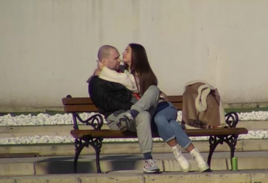 NAJLAKŠE JE NAPRAVITI DETE Đedović bez dlake na jeziku o Anđelinoj izjavi da bi rodila Zvezdanu dete