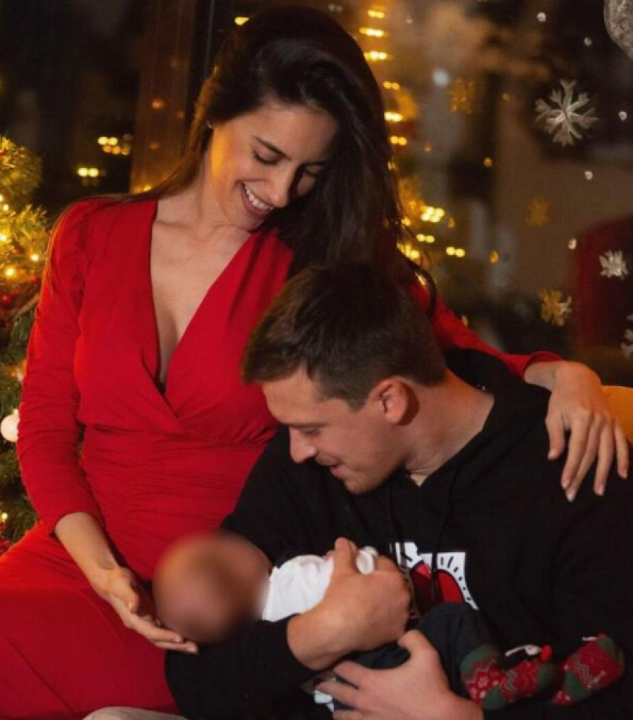 UŽIVA SA PORODICOM Ovako Marija Egelja provodi praznike sa porodicom, UPUTILA EMOTIVNU PORUKU SINU (FOTO)