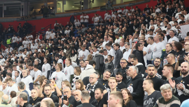 LUDNICA U "ARENI" Uz ovakvu podršku sa tribina Partizan nije mogao da izgubi (VIDEO)