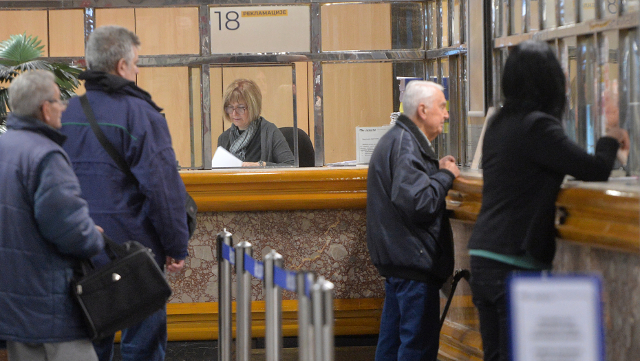 GODIŠNJE PLAĆAMO I PO SEDAM POREZA Dva za naplatu stižu u ponedeljak