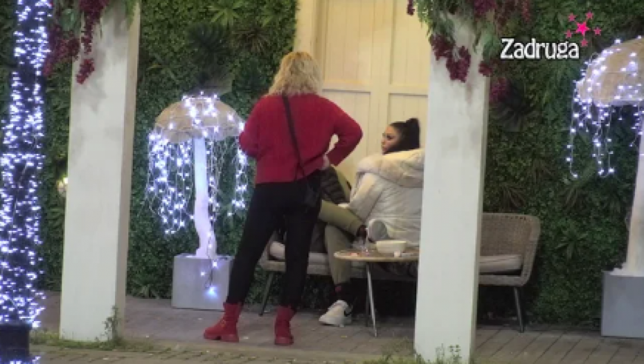 TI SI KOMPLEKSAŠ Marija vratila Cara na fabričko podešavanje, pa istakla da je zbližavanje sa Majom čisto dokazivanje zbog Janjuša