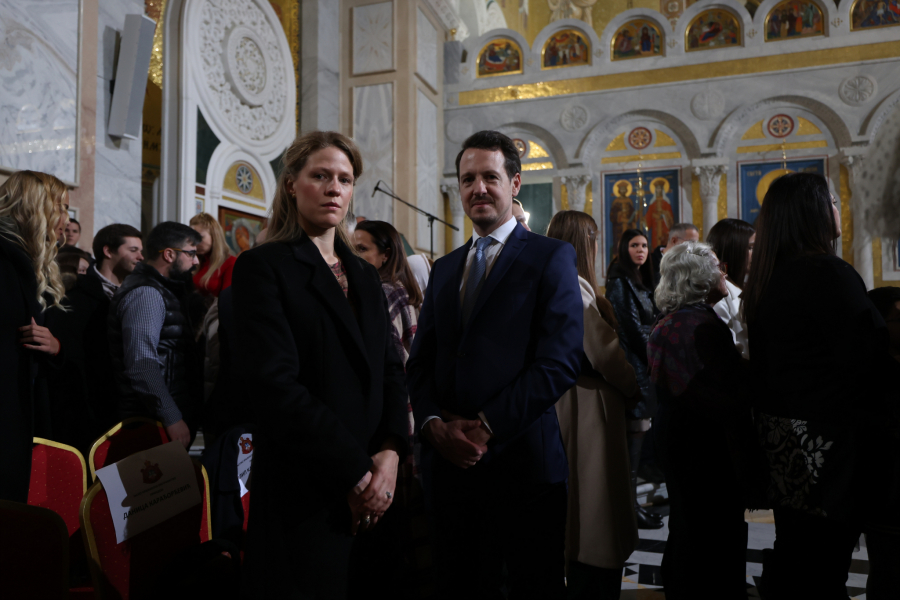 HRISTOS SE RODI Predstavnici srpske javne scene Božić dočekali u Hramu Svetog Save