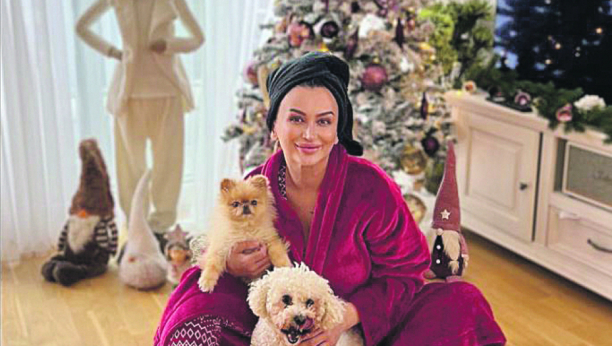 NAPRAVILA PREDAH Dok njene kolege treniraju u teretani, evo šta vežba Andreana Čekić