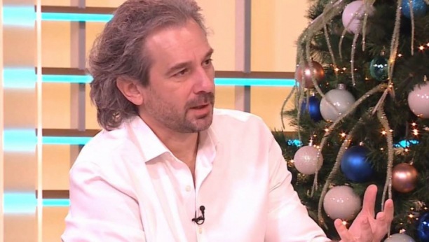 SVIMA KOJI SU DANAS TUŽNI Psihijatar otkriva šta se krije iza osećaja usamljenosti na Božić