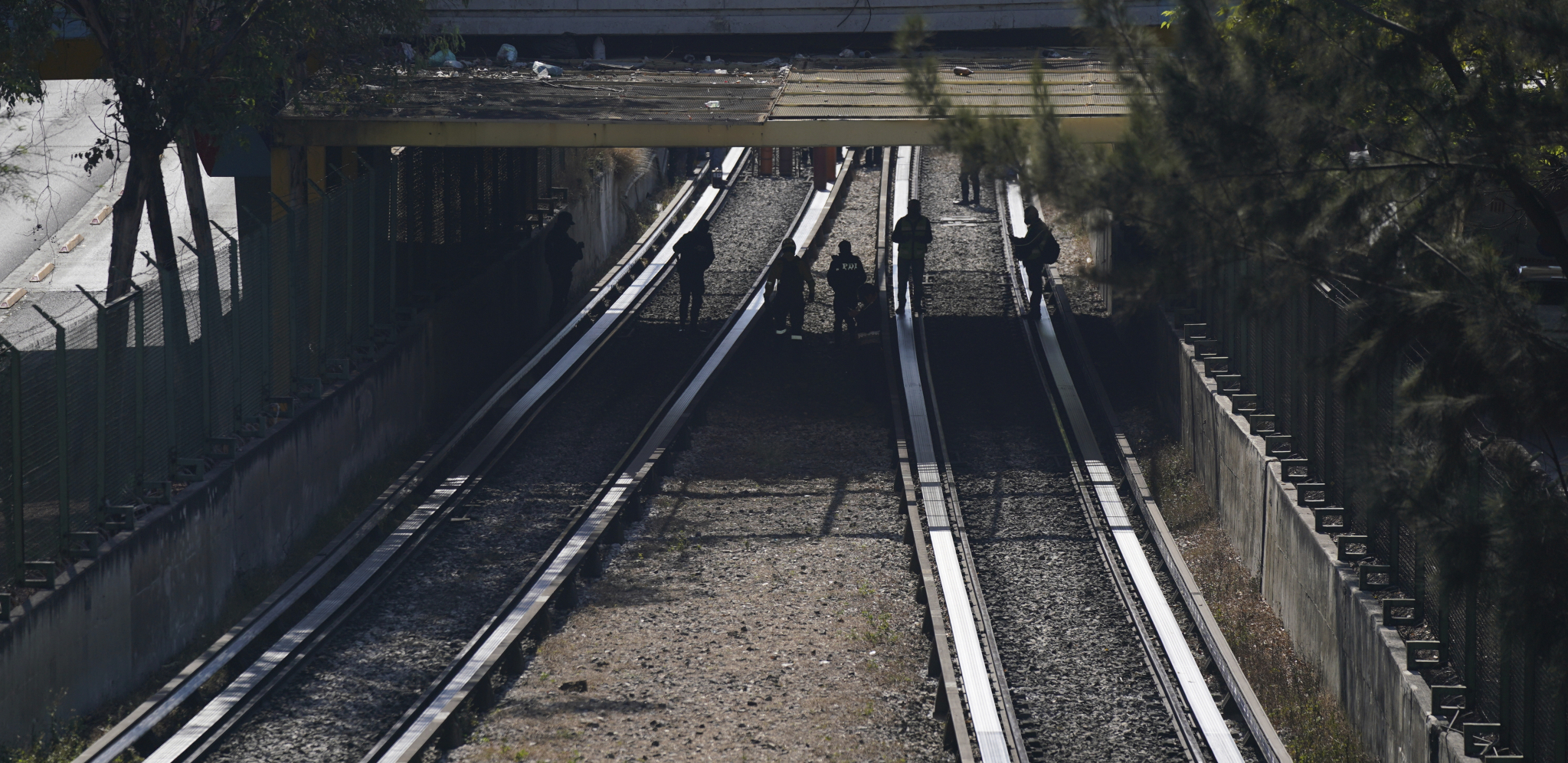 VOZ ISKOČIO IZ ŠINA Dve osobe povređene