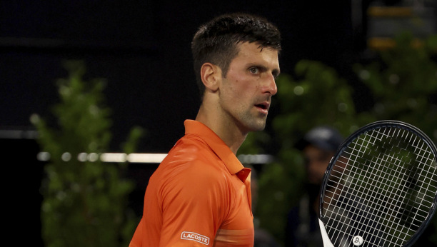 NOVAKOV NAPAD NA VEČNOST Đoković osvojio Adelejd i izjednačio se sa Nadalom po broju titula