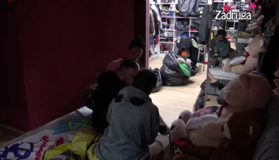 ŠOKANTNO! MAJA, MILICA I FILIP U TROJCI Gledaoci zgroženi scenama, Car izgubio kontrolu!