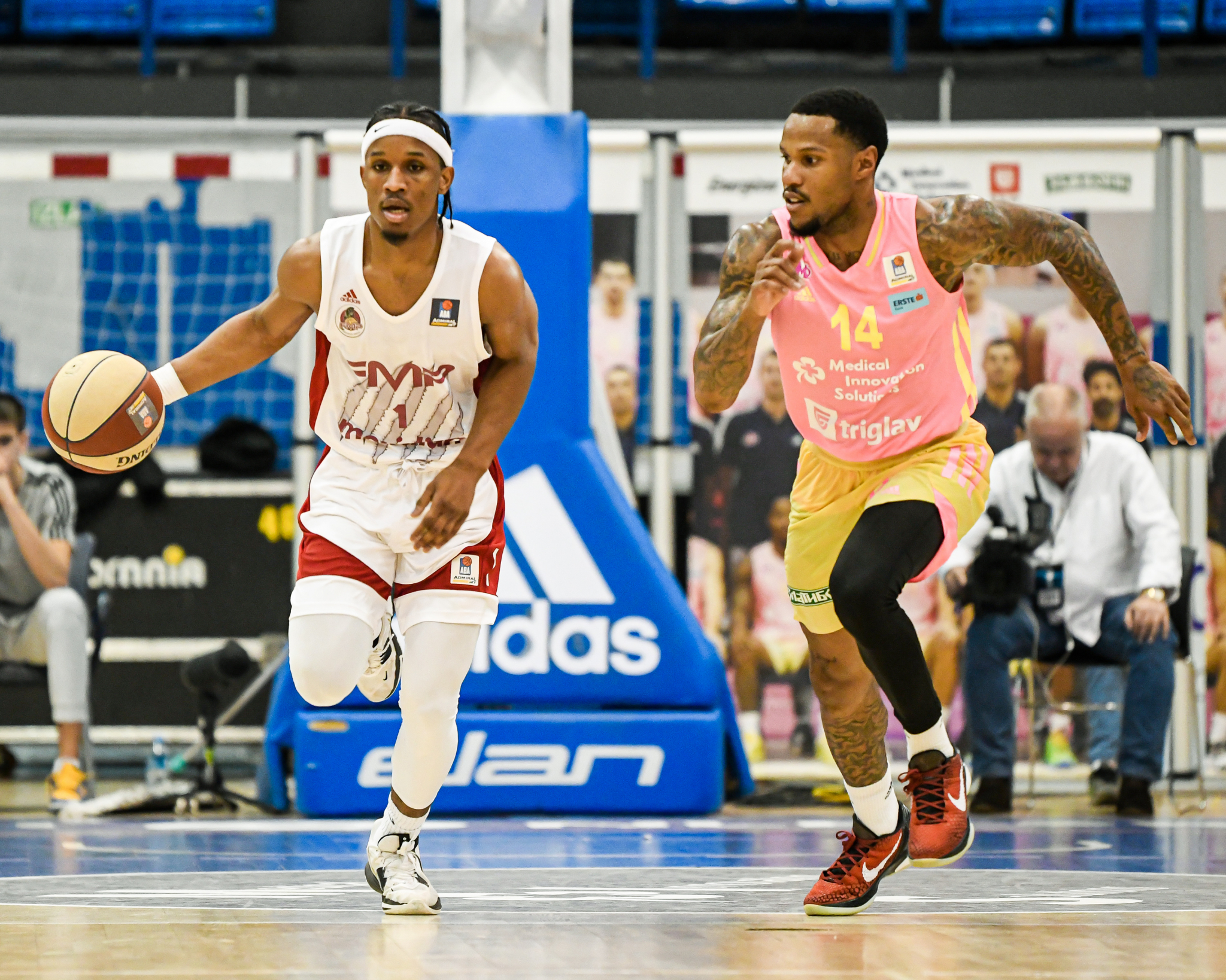 FREJZER NIJE MOGAO SAM Mega slavila u srpskom derbiju protiv FMP-a