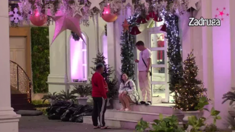 IGRA SE OPASAN RIJALITI Milica brutalno krenula da ogovara Cara i Maju, ovo je zapazila