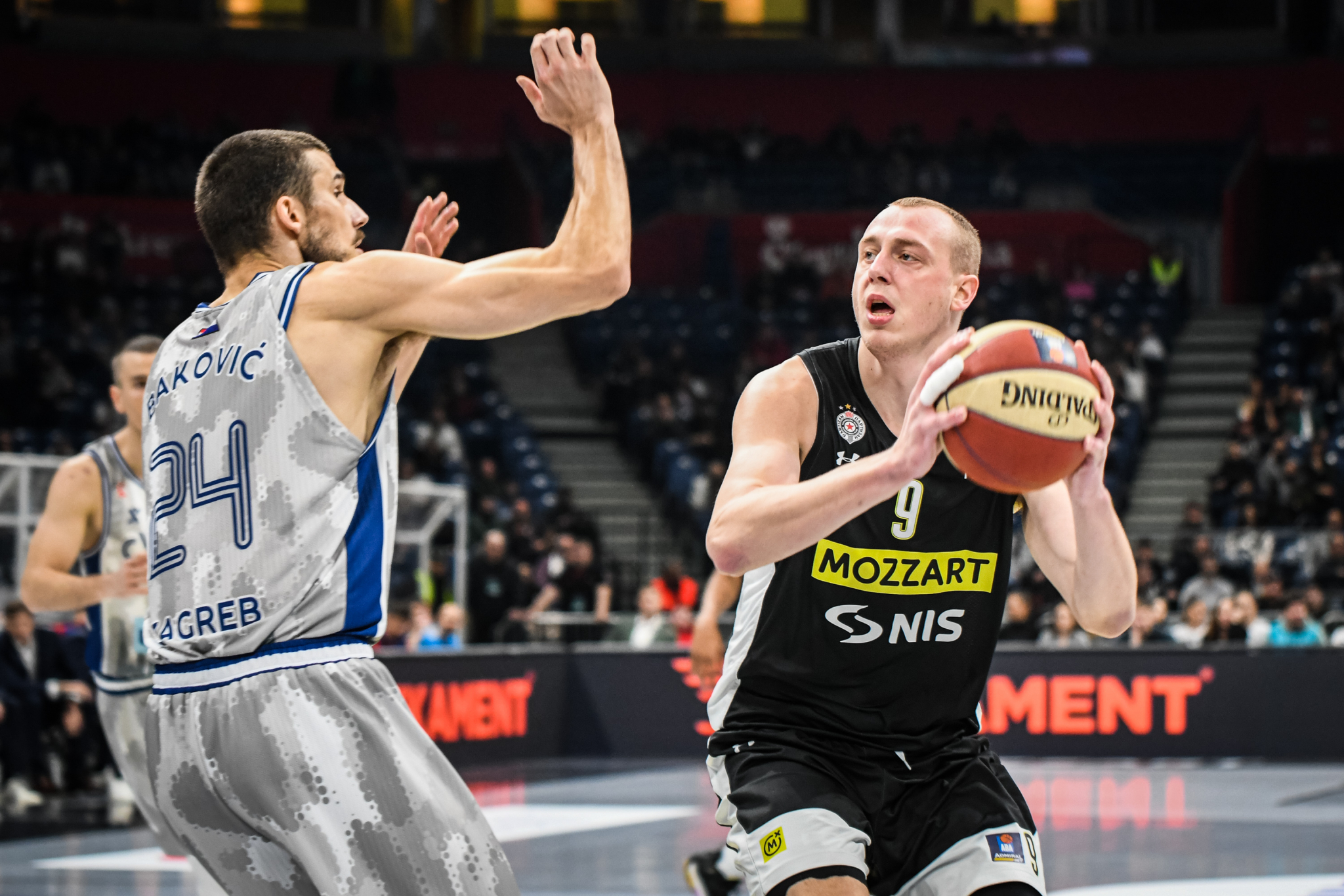 CRNO-BELI BEZ PROBLEMA PROTIV HRVATA Partizan lako izašao na kraj sa Cibonom za osmu pobedu u nizu