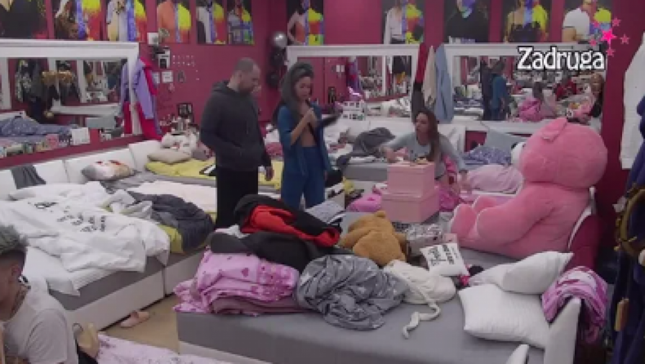 TRESE SE SPAVAĆA SOBA Anđela i Sofija Una u brutalnom okršaju, Zvezdan morao da reaguje