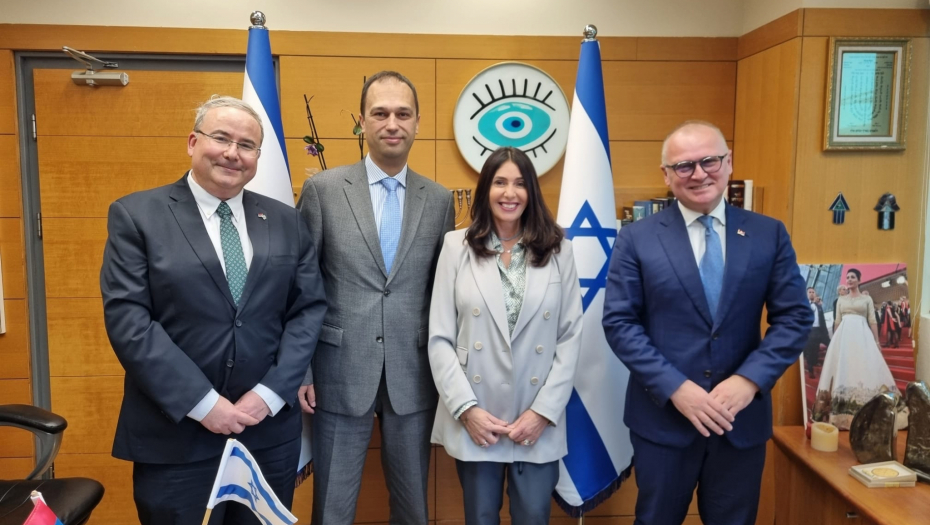 VESIĆ SA MINISTARKOM TRANSPORTA IZRAELA Želimo bližu saradnju u oblasti pametnog i održivog transporta