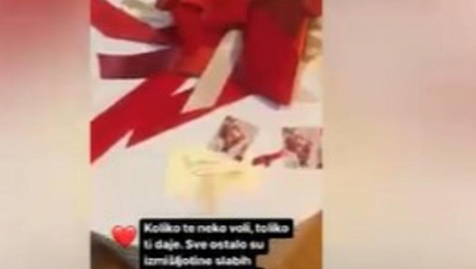 Jovana Jeremić dobila poklone