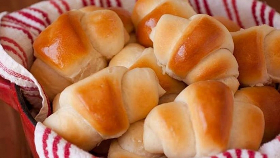 RECEPT ZA BRZ I JEFTIN DORUČAK Mekane kiflice gotove za 15 minuta, ukus kao iz pekare