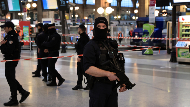 UHAPŠEN MUŠKARAC U PARIZU ZBOG POKUŠAJA TERORISTIČKOG NAPADA: Ruski Ukrajinac uhvaćen u hotelu sa eksplozivom