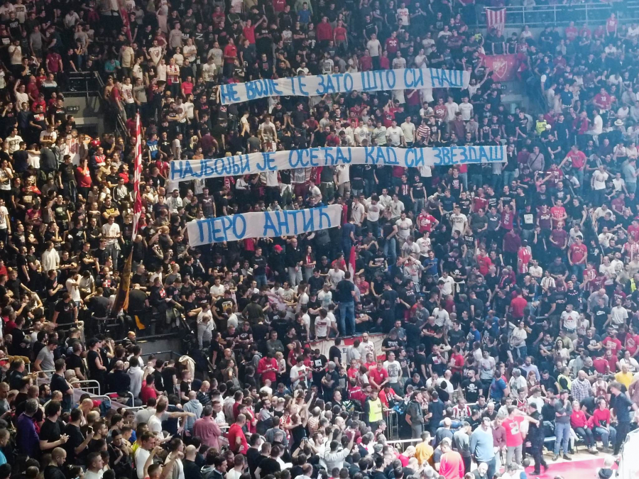 NAJBOLJI JE OSEĆAJ KAD SI ZVEZDAŠ Transparent 