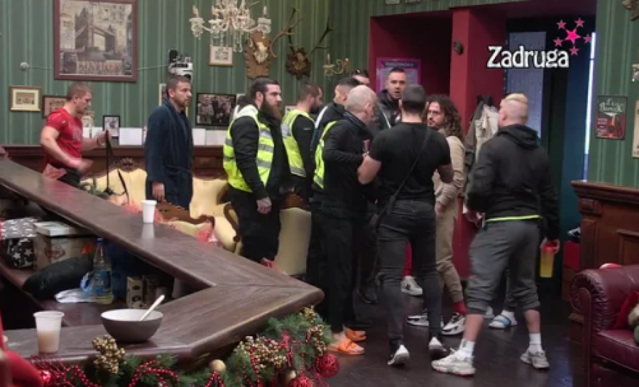 MARKO SMILJIĆ SE OTRGAO KONTROLI Divlja i PRETI po Zadruzi, niko ne može da ga smiri, ŠOK SCENE!