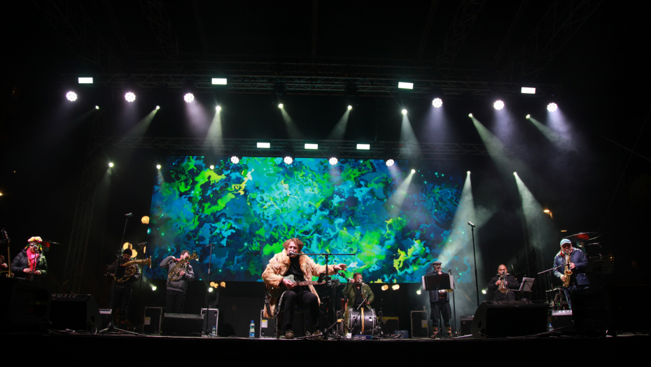 ISPLIVALE STRAVIČNE TAJNE BIJELOG DUGMETA! Poroci, zatvor pre samoubistva, a tu nije kraj užasima, sve se saznalo!