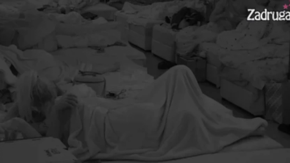 POPUSTILE IM KOČNICE Kerić i DJ Tamaris u žestokoj akciji, tresli se zidovi spavaće sobe