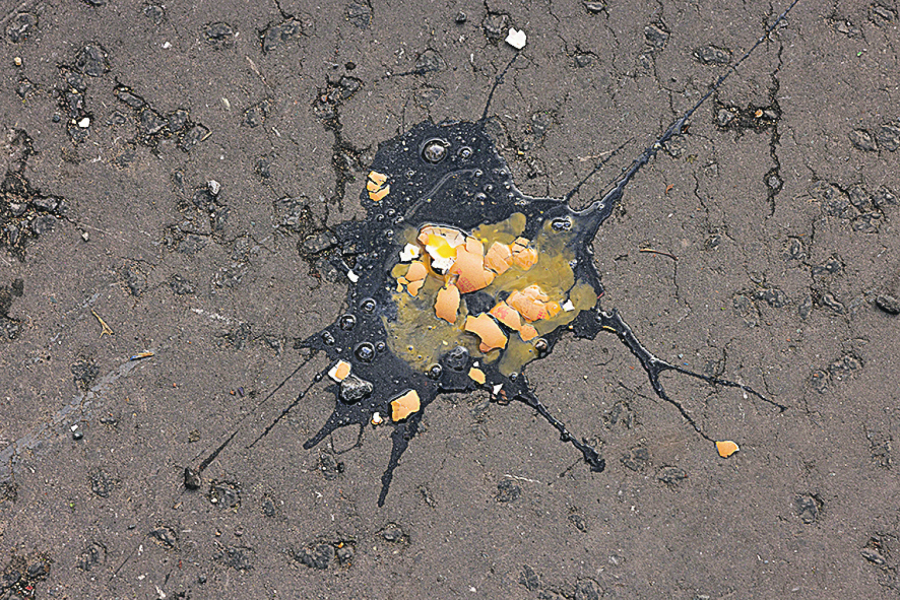 GAĐAO KRALJA JAJETOM, DOBIO SMEŠNU KAZNU! Odlično je prošao