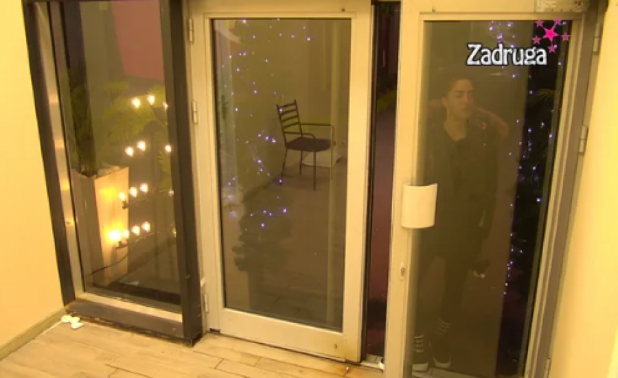 ZORICA MARKOVIĆ BRUTALNO ZAPRETILA ZVEZDANU! U sve umešala i Moku Slavnića, a evo kakav HAOS će napraviti