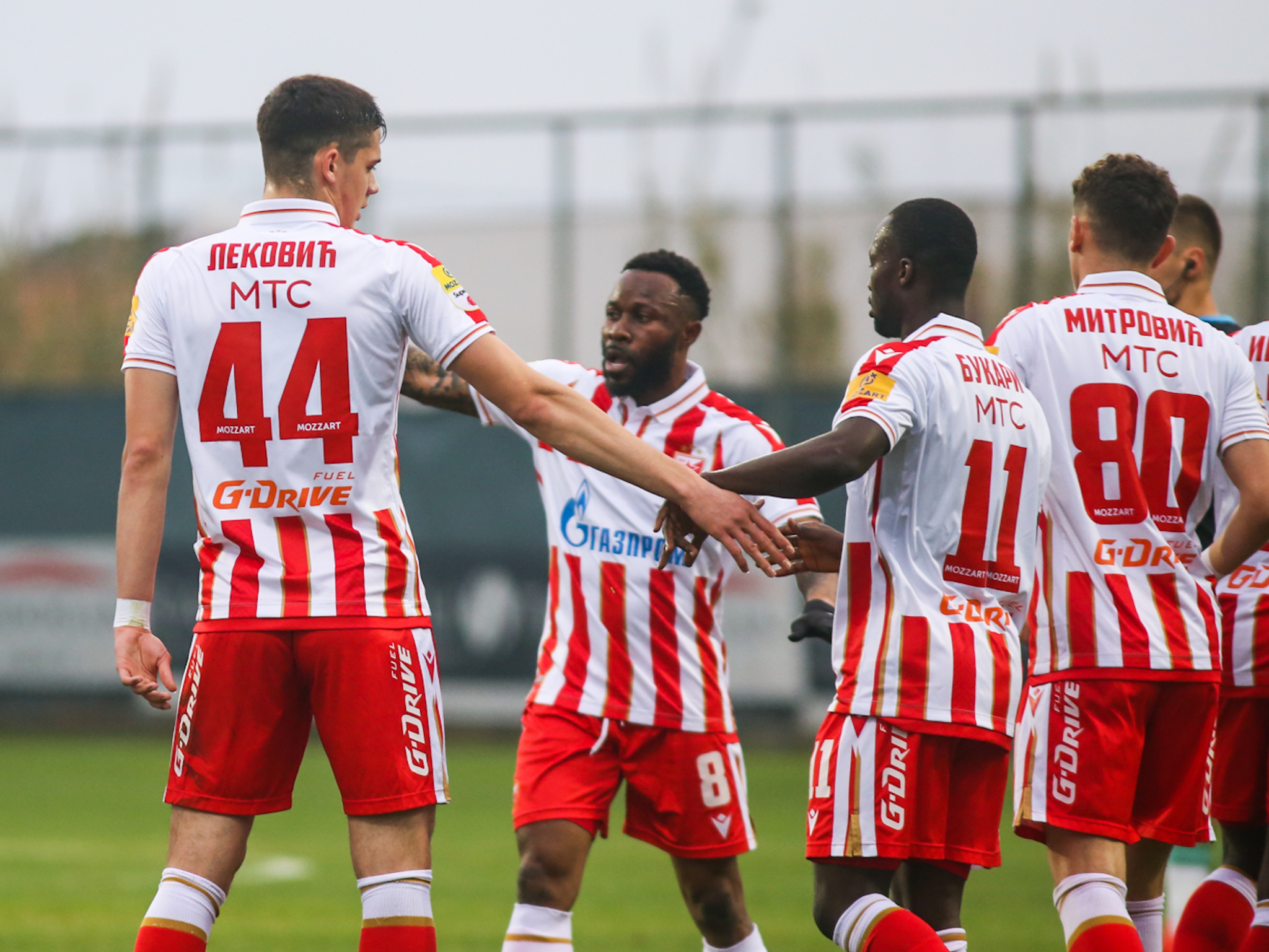 SIGURAN START CRVENO-BELIH Zvezda lako protiv Poljaka, mladi fudbaleri se nameću Milojeviću