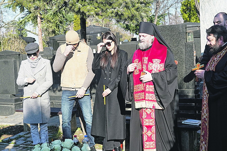 TUGA NE PRESTAJE Održan godišnji parastos Ražnatoviću