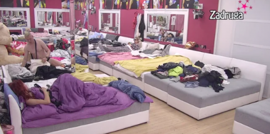 HAOS PALČICE I NECE Zadrugarka ga BRUTALNO NAPALA, svađa dostigla vrhunac, KRAJ JE!