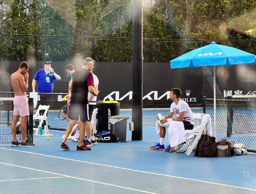 AUSTRALIJAN OPEN - PRVI DAN Velika vest o Đokoviću, ispao Vavrinka, domaćini kukaju zbog Noleta, Medvedev rutinski