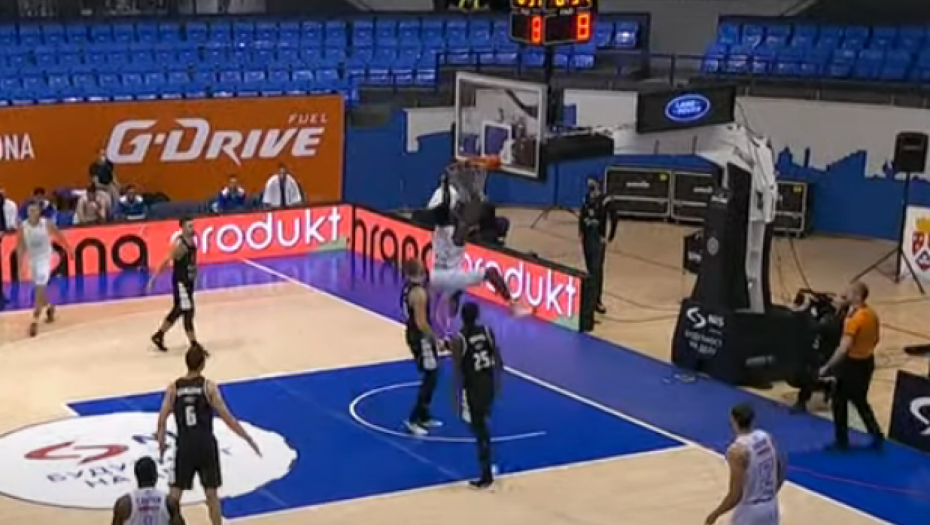 PRIČALO SE DA JE BLIZU PARTIZANA Pomračenje uma: Centar polupao sve pred sobom