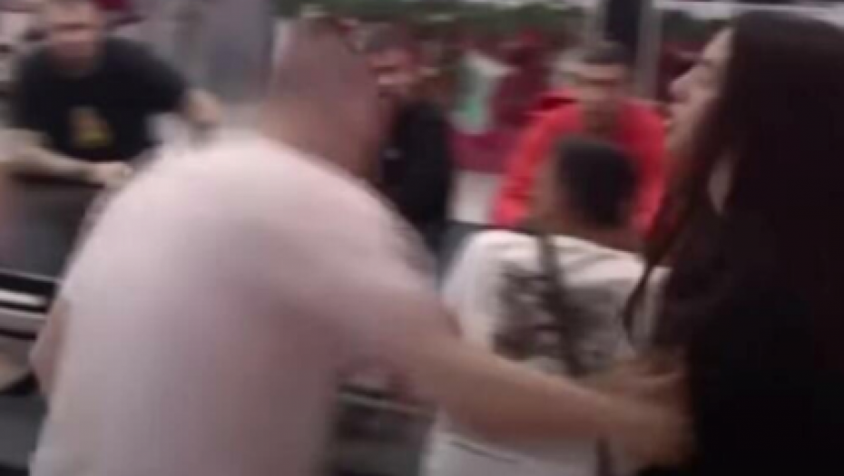 JEZIVA TUČA U ZADRUZI Zvezdan greškom udario Anđelu, a hteo je da nasrne na ovog zadrugara