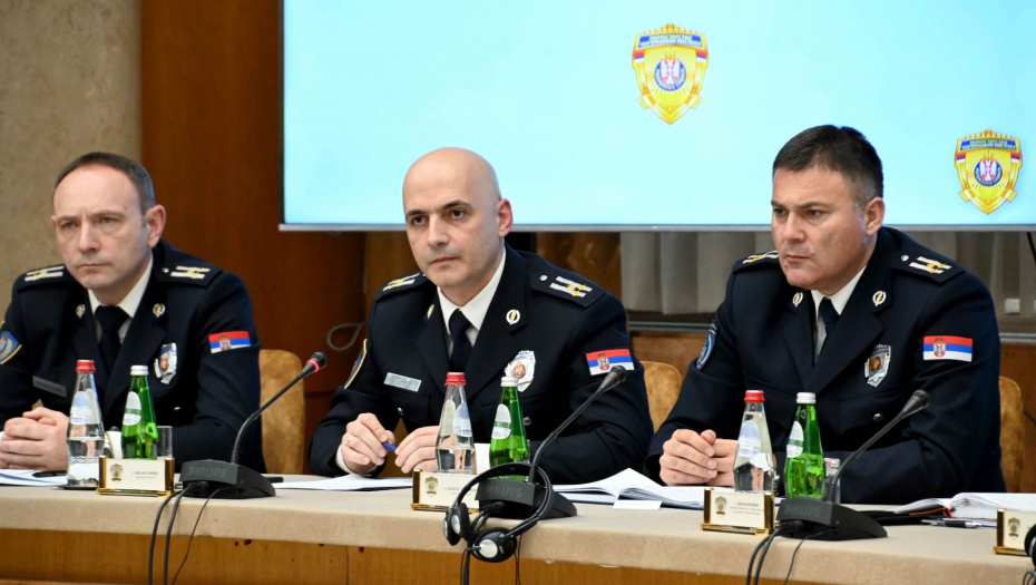MUP SRBIJE PREDSTAVIO REZULTATE RADA TOKOM PROŠLE GODINE Razbijeno 28 kriminalnih grupa, zaplenjeno preko 7 tona droge