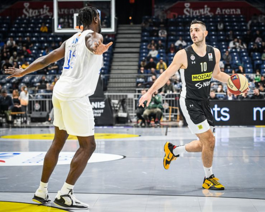 PARNI VALJAK SAMLEO MZT Partizan pružio brutalnu partiju protiv ekipe iz Skoplja, ubacio preko 100 poena za 50+ i novu pobedu u ABA ligi