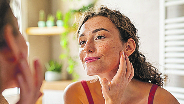 Navike koje treba da usvojite: Koraci u nezi lica koji će preporoditi kožu