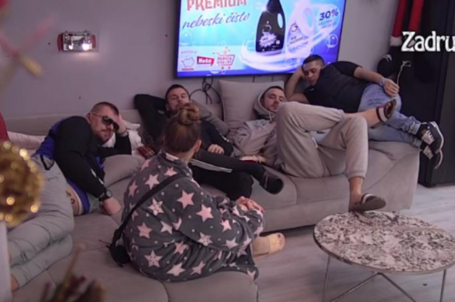 PROGOVORILA O BURNOJ PROŠLOSTI Zadrugari u šoku, Car se zgrozio i oterao je