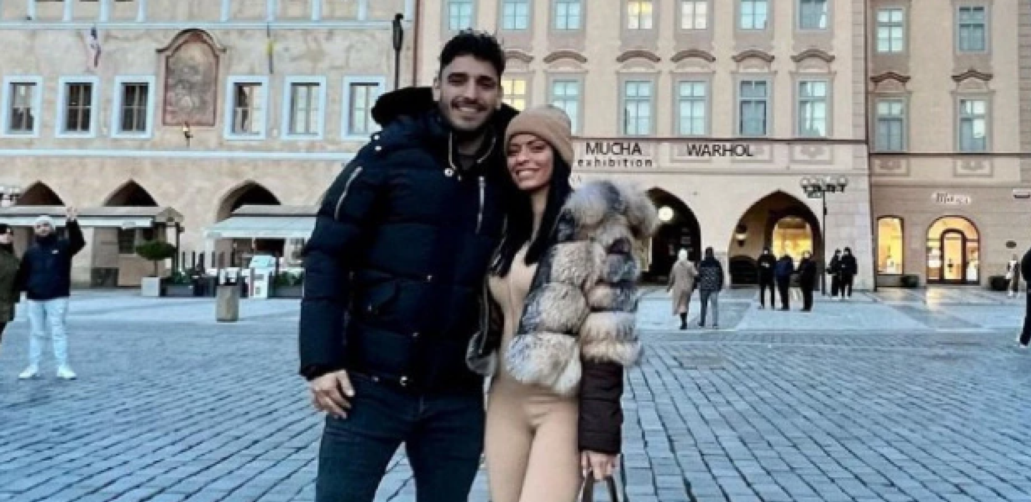 SPAKOVALI KOFERE I OTIŠLI IZ SRBIJE Darko Lazić sa novom devojkom otputovao na ovu destinaciju, PAR NE KRIJE SREĆU (FOTO)